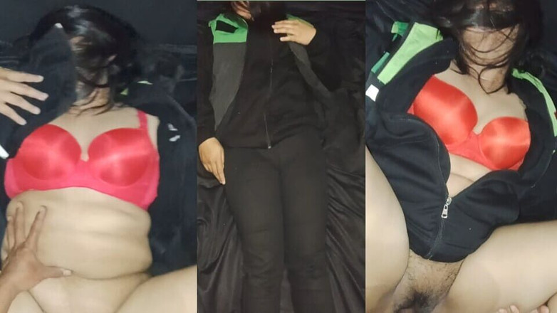 Ayuningsih: Indo kvinnors Ojol
