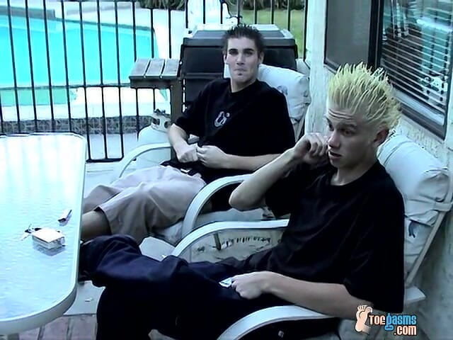Toegasms: Messy Foot Fun with Straight Boys