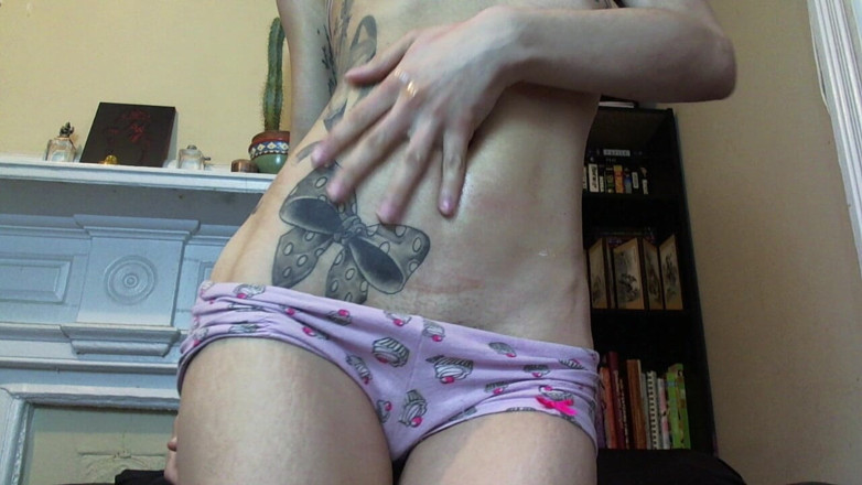 Quinn brooks: Tummy पूजा