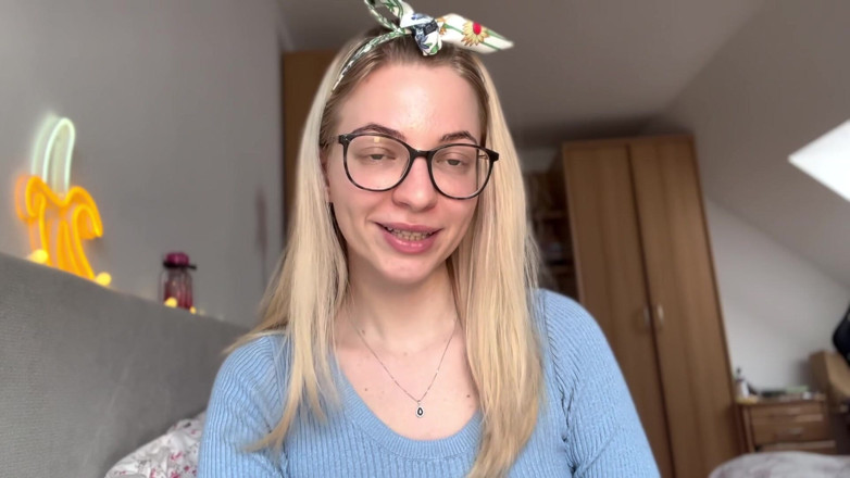 Goddess_Bella_Rae: Vysál jsem ho z 5329 $ a novou Ysl Bag! (příběh findom)