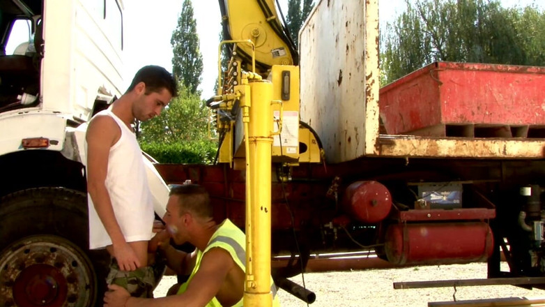 UK Naked Men: Alla fermata del camion