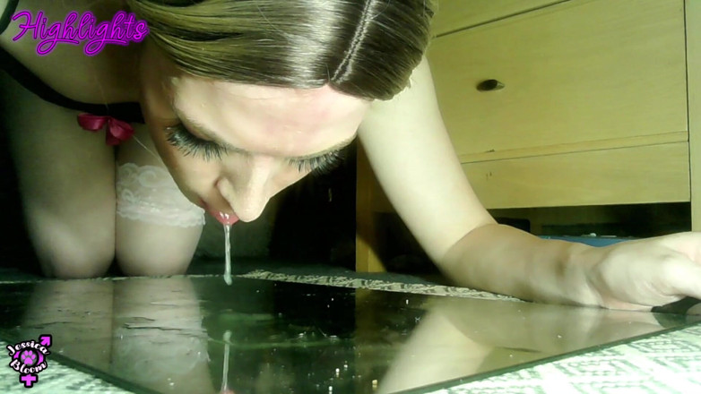 Jessica Bloom: Sissygasme kesucian dildo 10 inci pada kaki 007