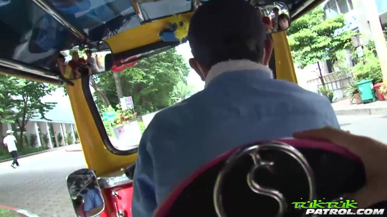 Trike Patrol - Tuk Tuk Patrol: Asia Thai kurus dikongkek kedua-dua lubangnya