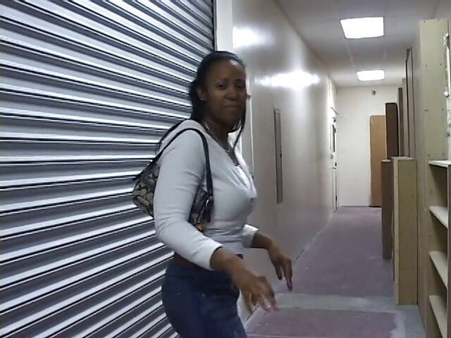 Wild Suckers: Cutie in jeans is on the toilet and rubbing her...