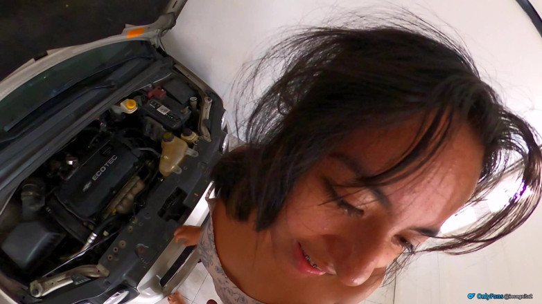 Solo_incognita: I Help Stuck Girl but First I Massage Her Pussy