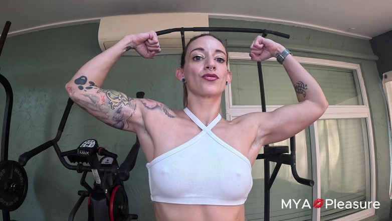MYA Pleasure: Згинання спортзалу