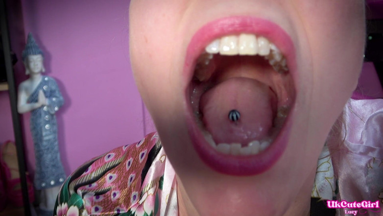 UKCuteGirl Lucy Lauren: Mały mały dentysta smakuje jak boczek pochłonięty przez gigantkę Lucy