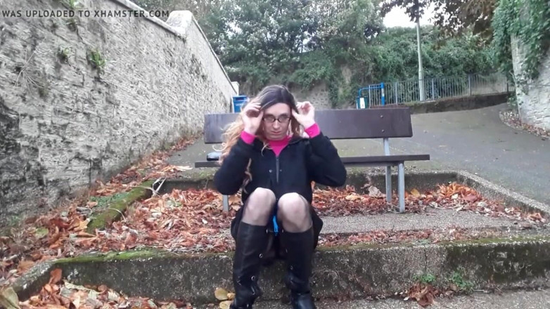 The Midnight Minx: Crossdresser venkovní honění a honění