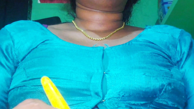 Desi Mohini: Sandra, bhabhi sexy, scène n° 1