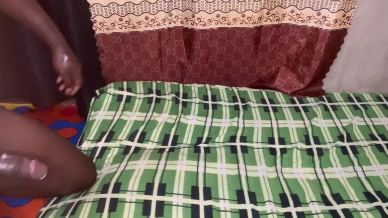 WildFreakBottom: Sudut pandangan pertama: kongkek gaya doggy dubur pantat sehingga kacang...