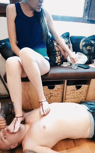 Mistressyammyboots: Сандалийная дрочка крупным планом