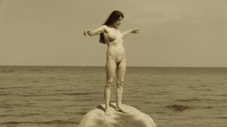 Rebeccaxhot: Nackt am ostseestrand