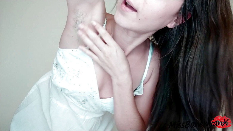Miss Bohemian X: Adore minhas axilas peludas e eu vou deixar você gozar...