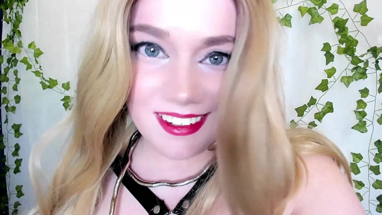 Scarlet Vixen: Krympt av skogshäxan (anajs)
