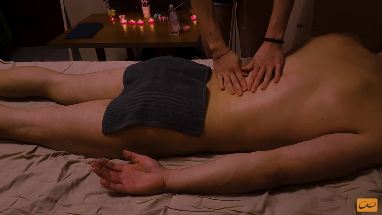 Unlimited Orgasm: Возбужденная массажистка влюбляется в мой член и не перестанет сосать его - Тайский эротический массаж нуру
