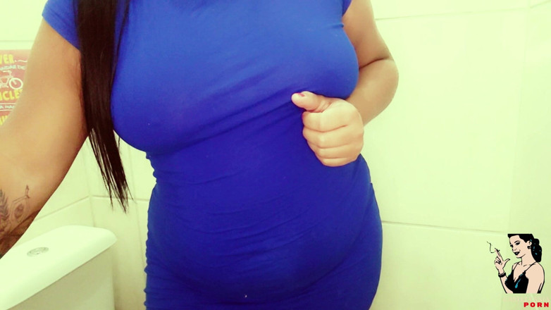 Beatriz De Jesus Silva: Fanclub - Suellen Santos - Security camera catches model