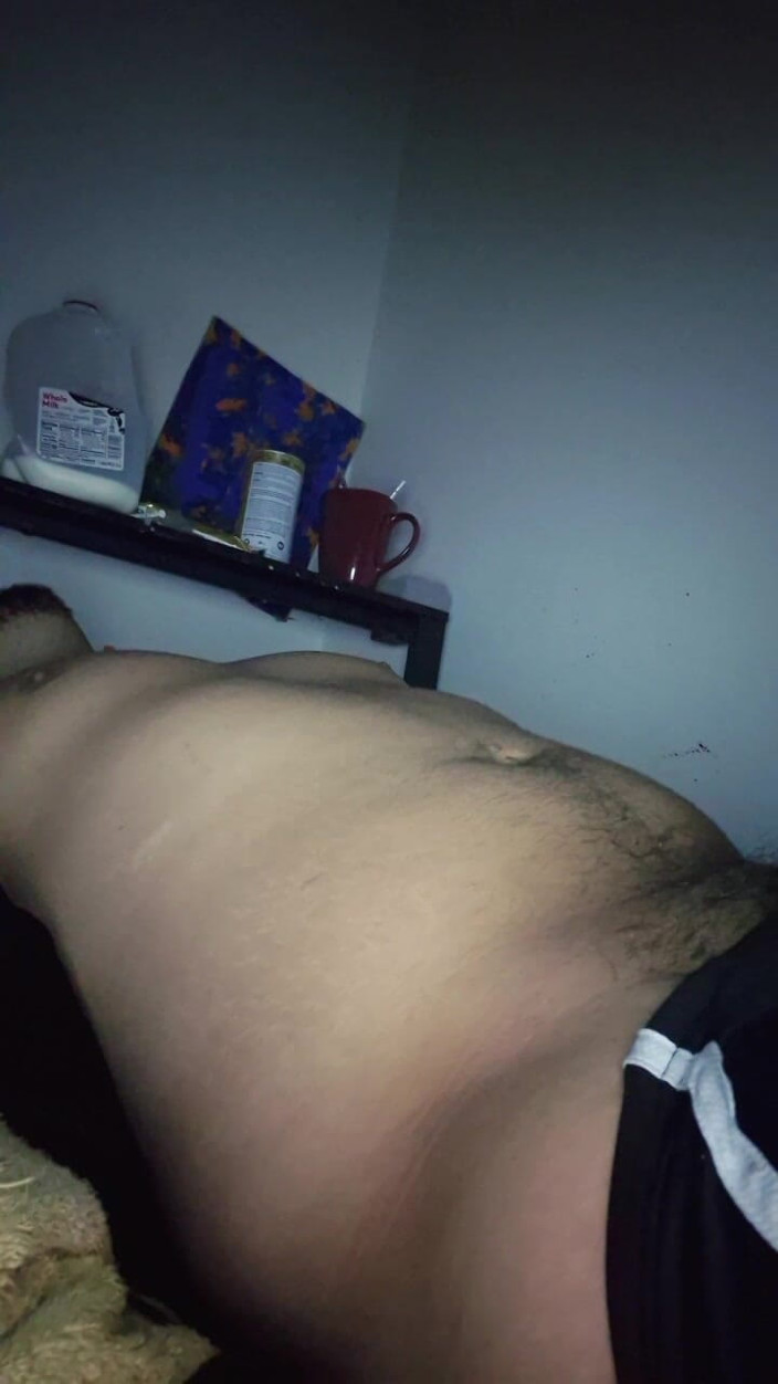 NakyJoss: Inflação de barriga nua