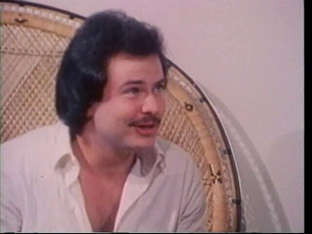 Old Good Porn: Šťastný chlap šuká dvě randy děvky