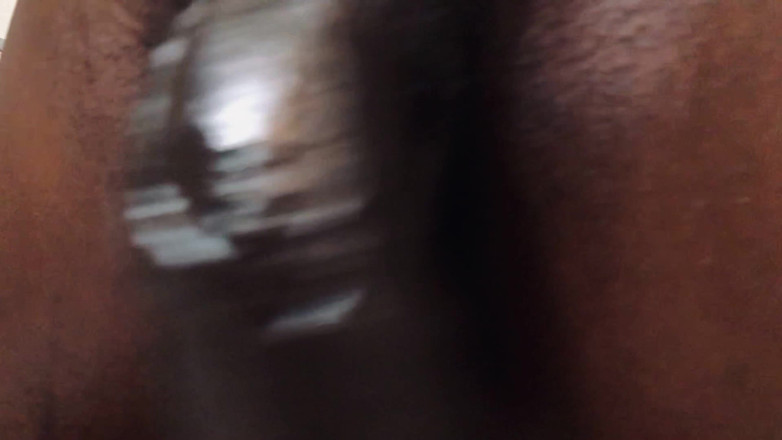 Chocolate Meat Stick: ¿Te gustan las pollas negras grandes y suaves sin cortar?