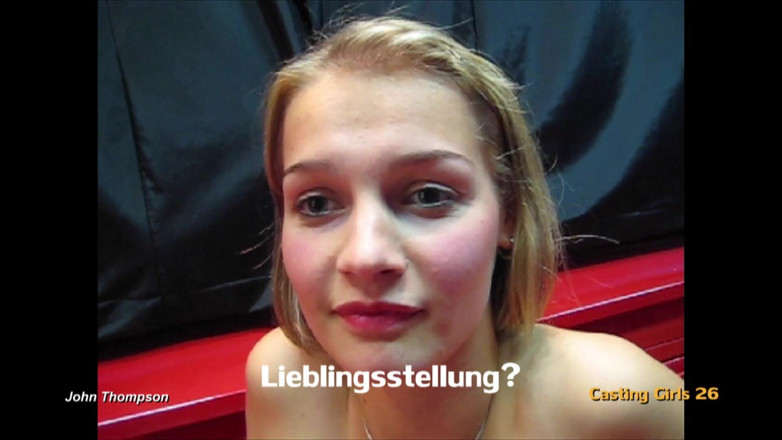Casting GIRLS AND FIRST PORNO: Вінтажна кастинг стрічка гарячої тінки для груповухи буккаке Джона Томпсона
