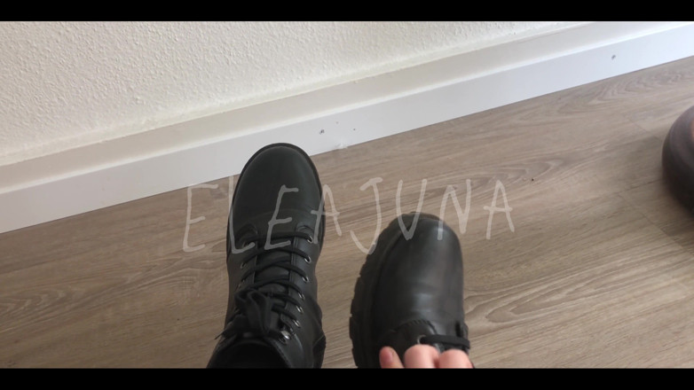 Lady Juna: Fußfetisch, küsse, sümpfe