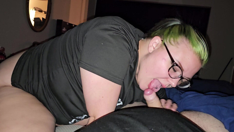 Funhousewife69: Kucyk chwytanie sex oralny