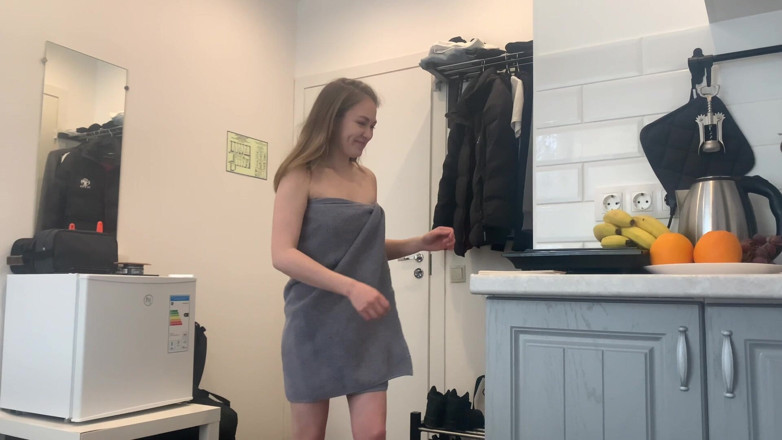 LoveHomePorn: Appel de cul avec ma meilleure amie devant la caméra