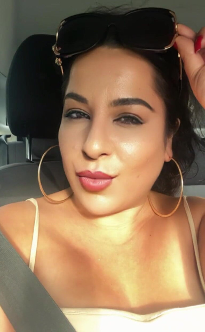 LadyAyse5: Hello My Slaves