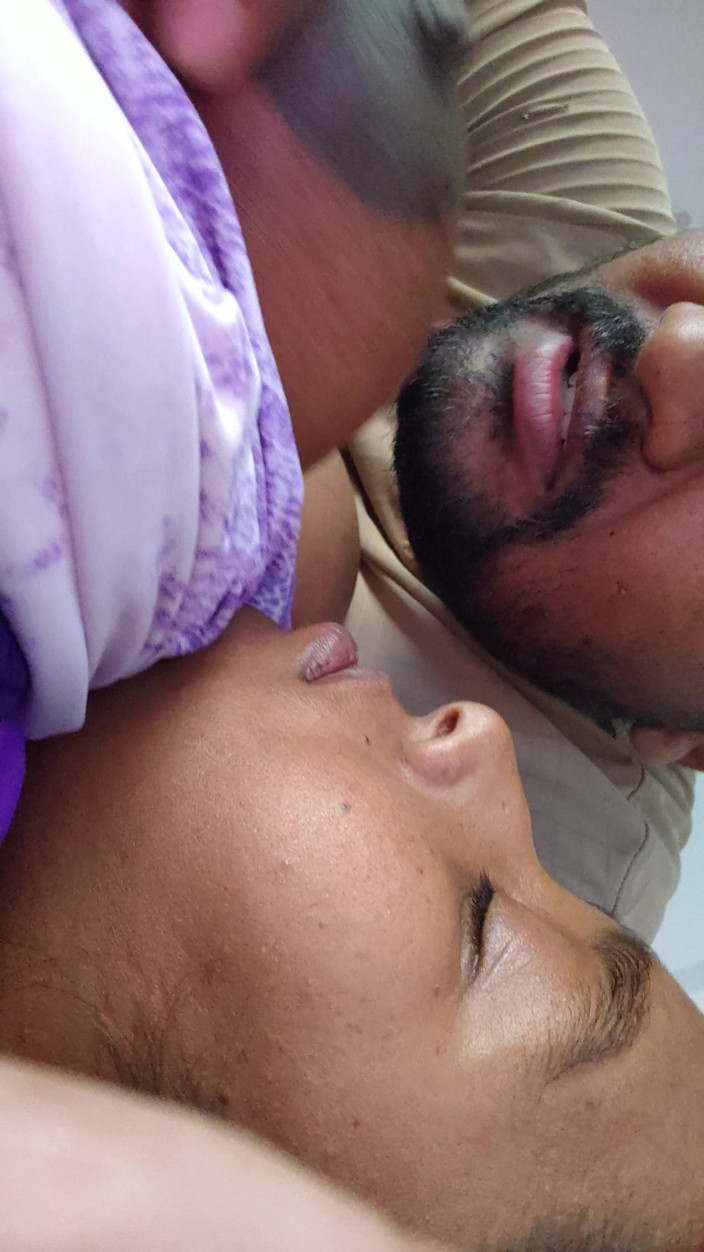Premi pooja: Mein si tante seksi india dengan besar mein bahot khujli...
