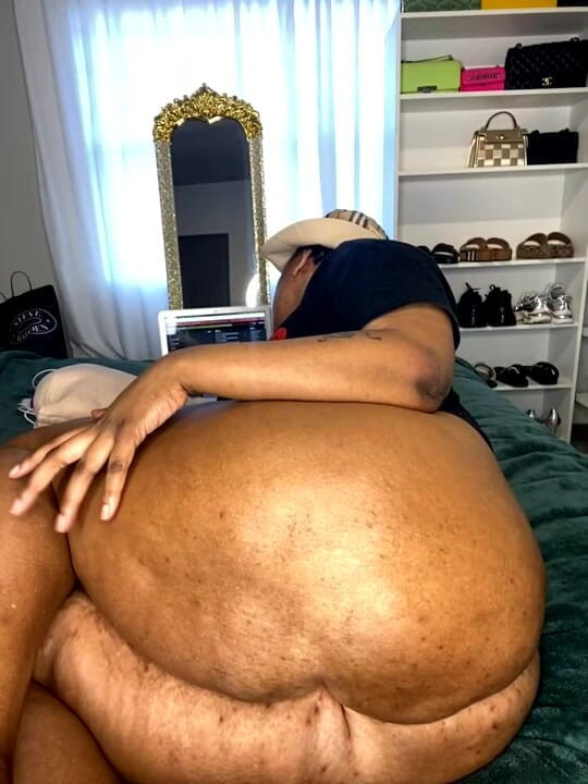 Big black clapping booties: Jack off untuk sangat hebat, episode 1011
