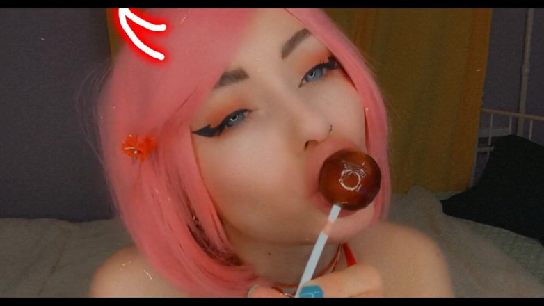 Dirty slut 666: Я люблю смоктати льодяник і робити обличчя Ahegao!