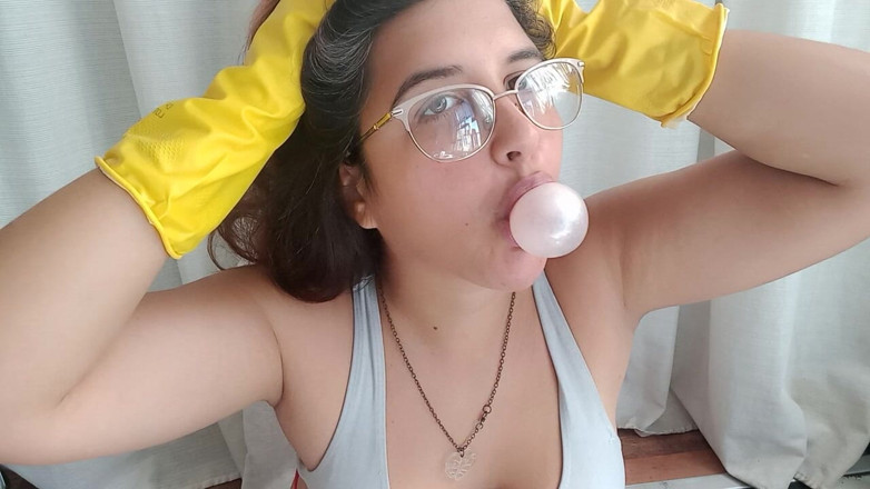 melu_world: Lateks eldivenler bubblegum ve balon üfleme - tavşan tezgahçı