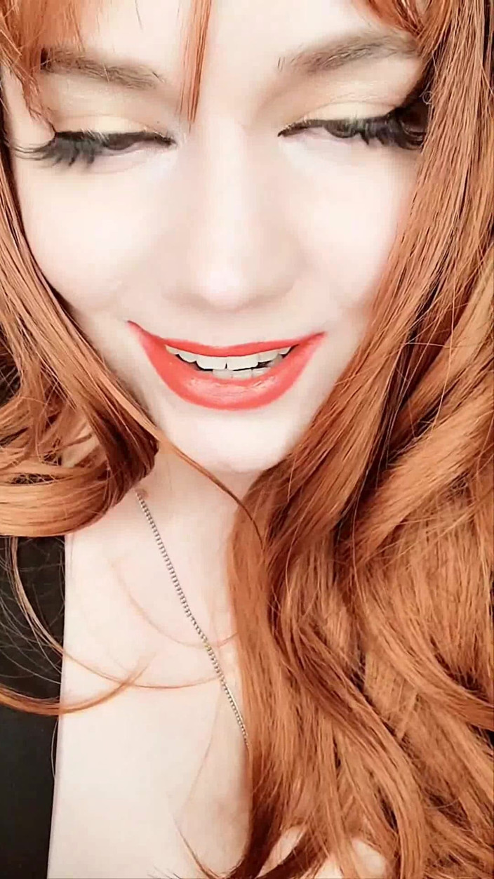 Scarlet Vixen: Скарлет зменшує тебе! (wmv)