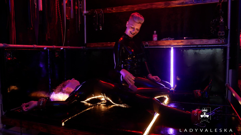 Lady Valeska: Orgasmo legato ineluttabile