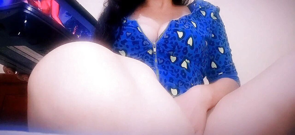 katha: Je trouve ma belle-mère en train de regarder du porno,...