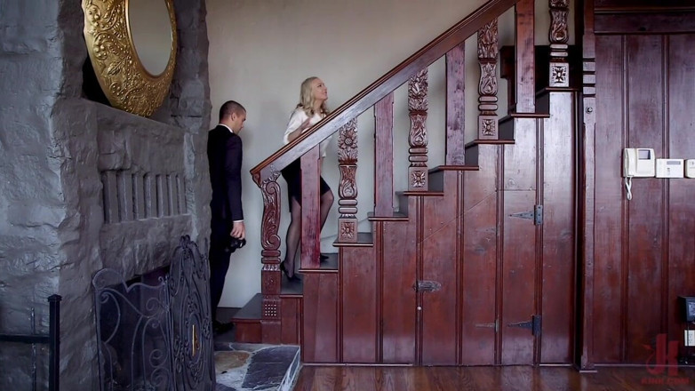 Families Tied by Kink: Het platform: anale hoer blootgesteld door sletterige stiefdochter