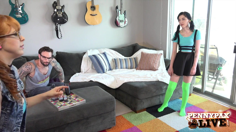 페니 팩스: Go behind the scenes with slut Penny Pax!!
