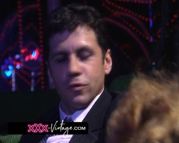 XXX-Vintage: Malam hari di Klub Swingers