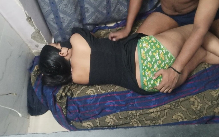 Hindi-Sex: सुडौल भारतीय बड़े स्तन वाली सौतेली मम्मी xxx
