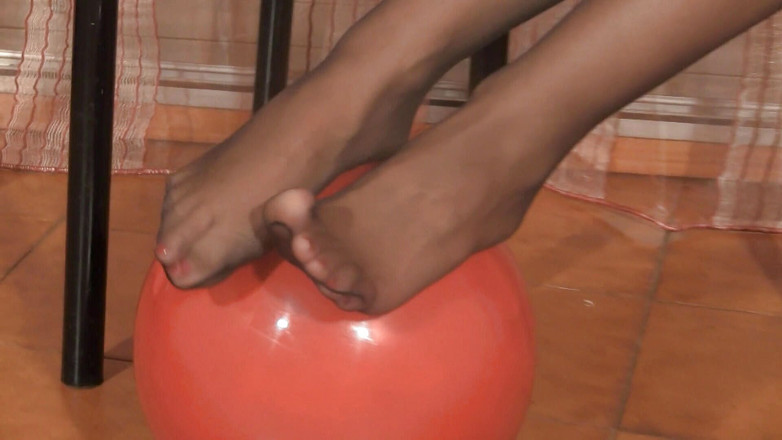 Foot Fetish HD: Barbara leestijd