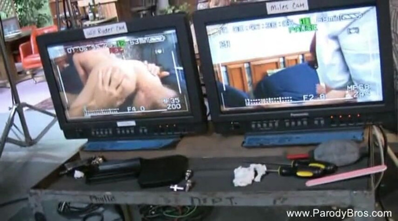 Parody Bros: Dietro la telecamera del mondo hot babes