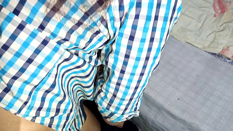 Netu: Seul le gros cul de Sara Bhabhi contrôle ma grosse...