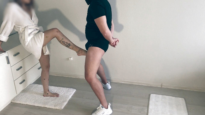 Amateur_fetish: Ballbusting nastolatków 1 | kąt 2
