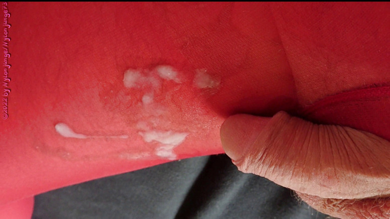 Carmen_Nylonjunge: Nilonjunge suka pantyhose merah 3 ** Sperma **