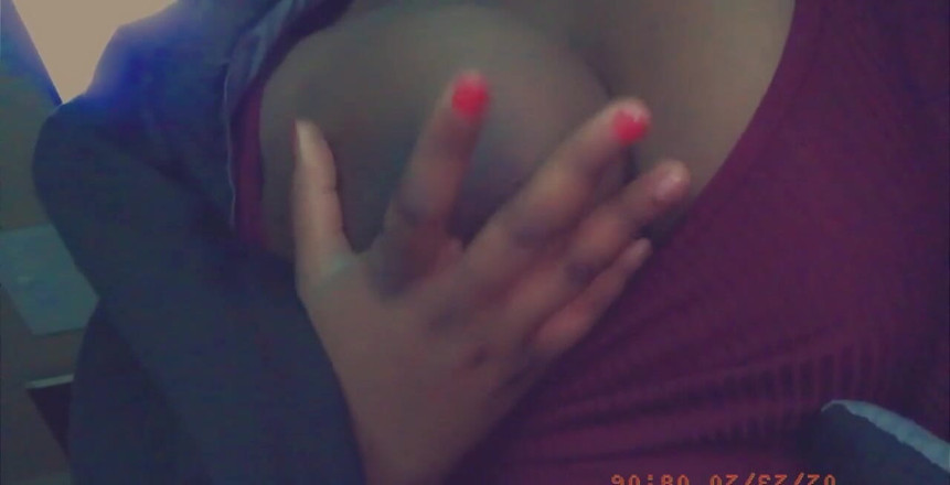 Juicy the houdini: Grandes tities e buceta gorda