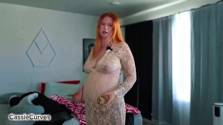 Cassie Curves: Wachsende bauchsüchtige