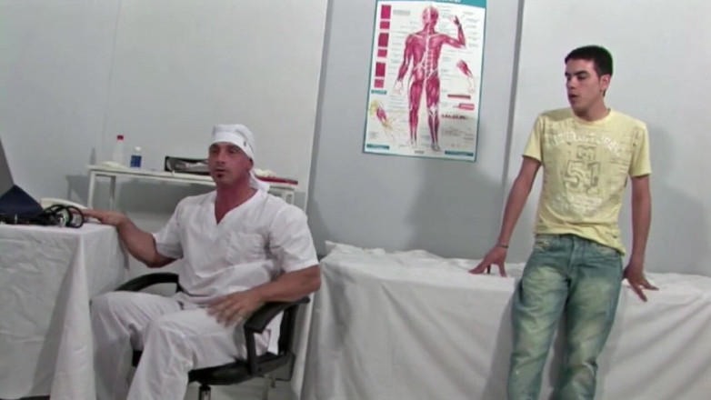 Straight fucking boy in uniform: Young striagt used at the clicni by the doctor