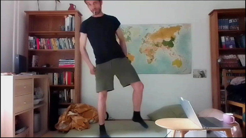XlPmml: Bator Bro Bates, Bosse bator