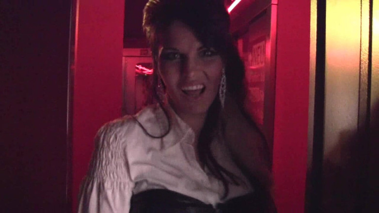 Aische Pervers: Cita anal en el cine porno