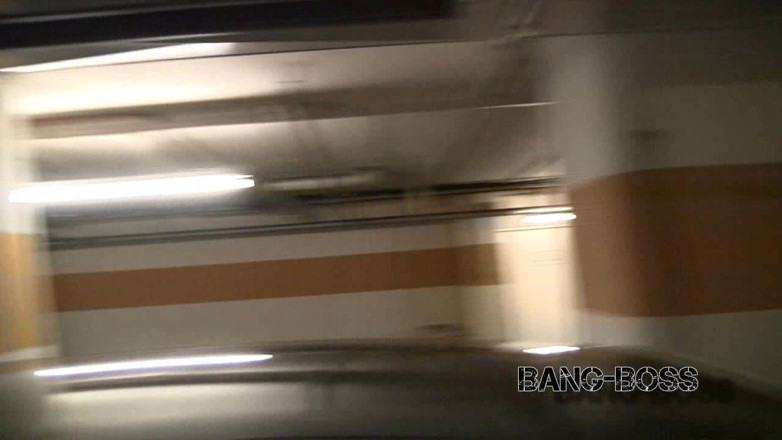 Bang-Boss: ポツダム広場で公然と犯されるブロンドのスラット